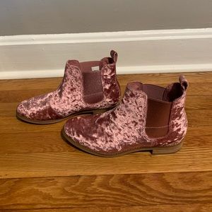 TOMS Faded Rose Velvet Chelsea Ankle Boots (8)